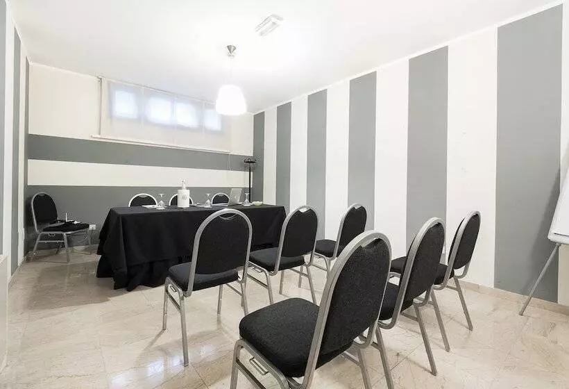 Fotos del hotel Garibaldi:  12