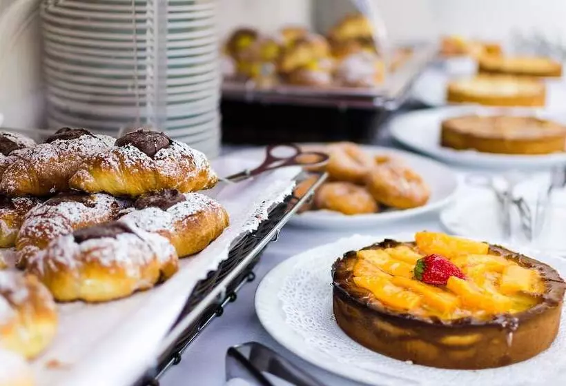 Fotos del hotel Garibaldi:  22