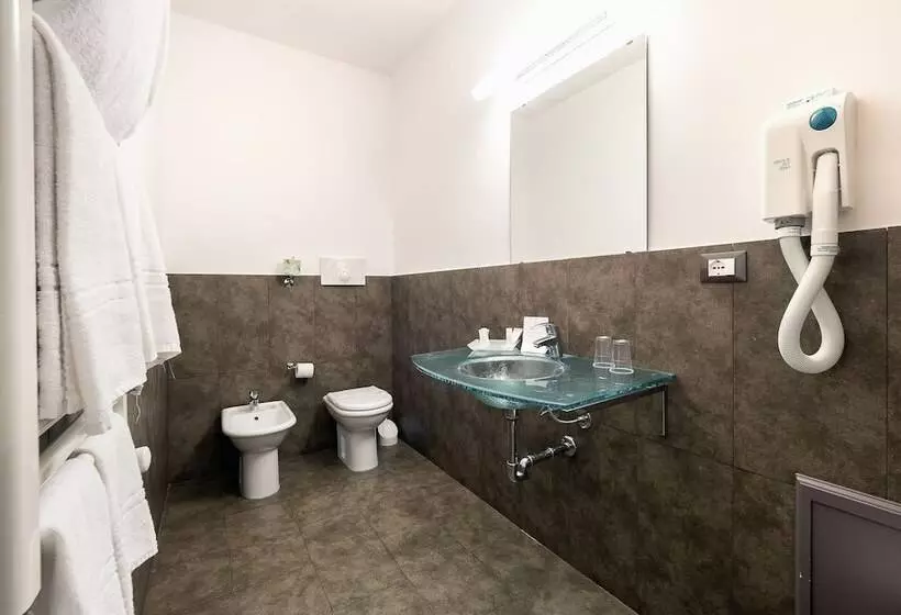 Fotos del hotel Garibaldi:  7