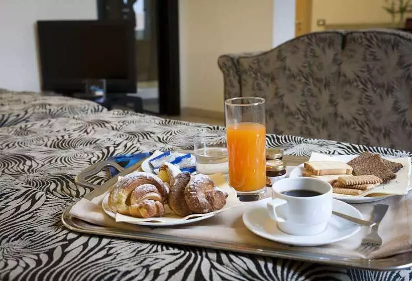 Fotos del hotel Garibaldi:  14