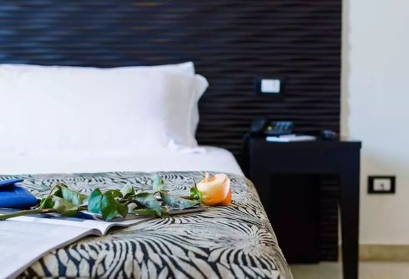 Fotos del hotel Garibaldi:  2