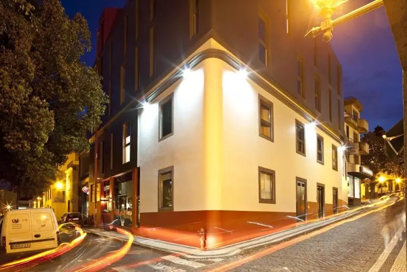 Fotos del hotel Funchal Design:  3