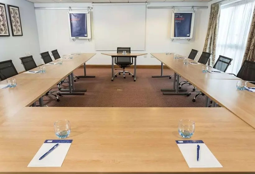 Fotos del hotel Holiday Inn Express Birmingham Star City, An Ihg:  4