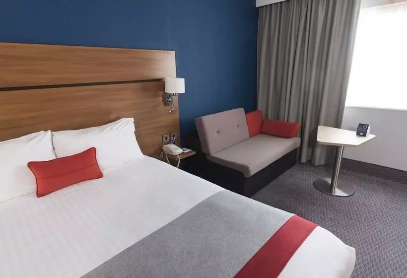 Fotos del hotel Holiday Inn Express Birmingham Star City, An Ihg:  7