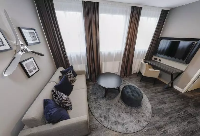 Fotos del hotel Airporthotel Berlin-adlershof:  11