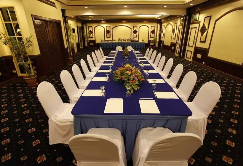 Fotos del hotel Waterfront Insular  Davao:  7