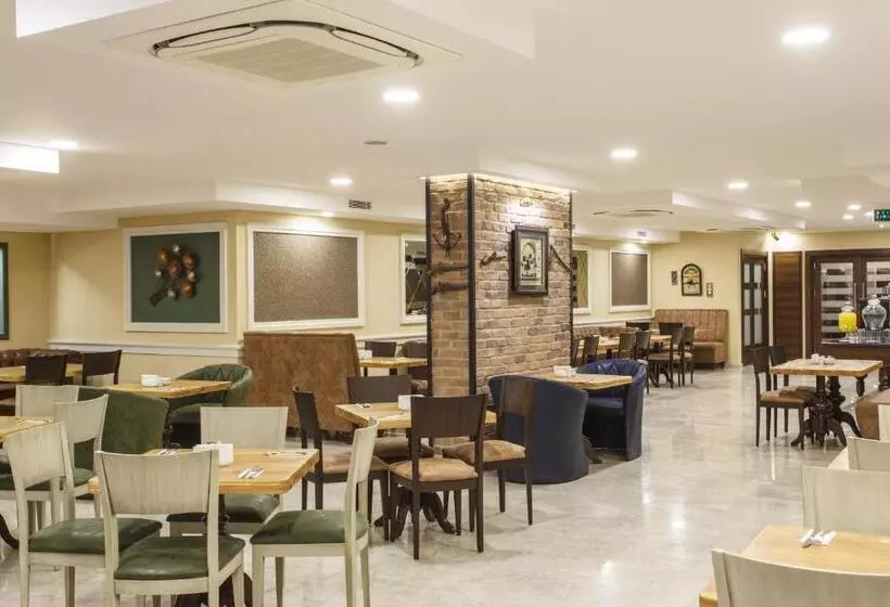 Fotos del hotel Antroyal:  13