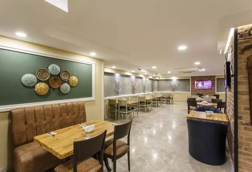 Fotos del hotel Antroyal:  23