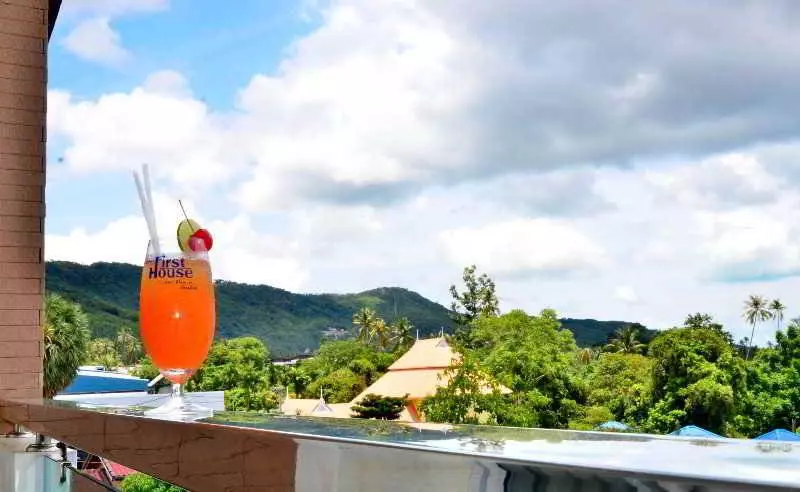 Fotos del hotel First Residence:  4