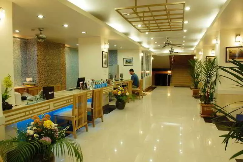 Fotos del hotel First Residence:  2