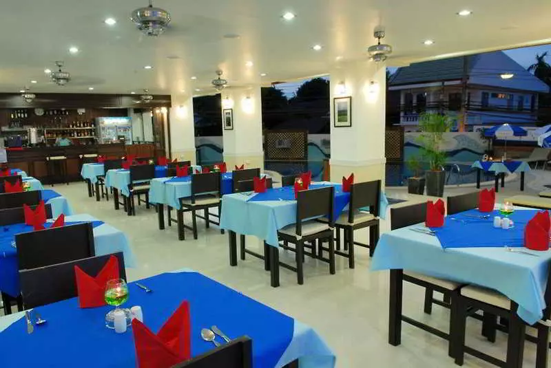 Fotos del hotel First Residence:  3