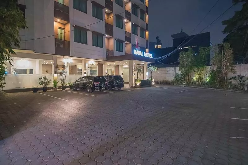 Fotos del hotel Naval Hotel By Reddoorz:  4