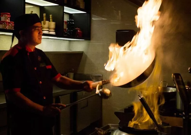 Fotos del hotel Lemon Tree Premier City Center:  13