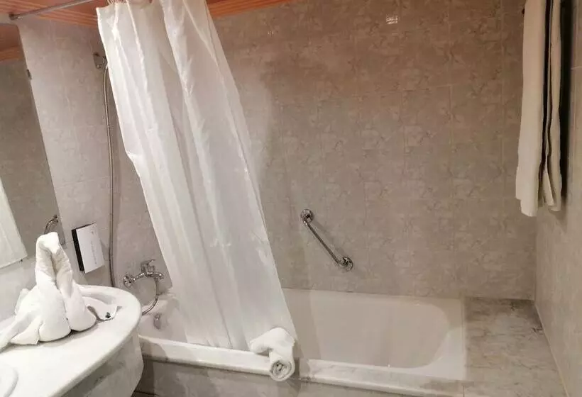 Fotos del hotel Tghat:  12