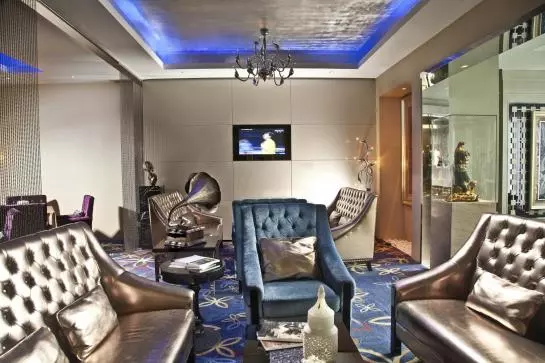 Fotos del hotel Yalong International:  12