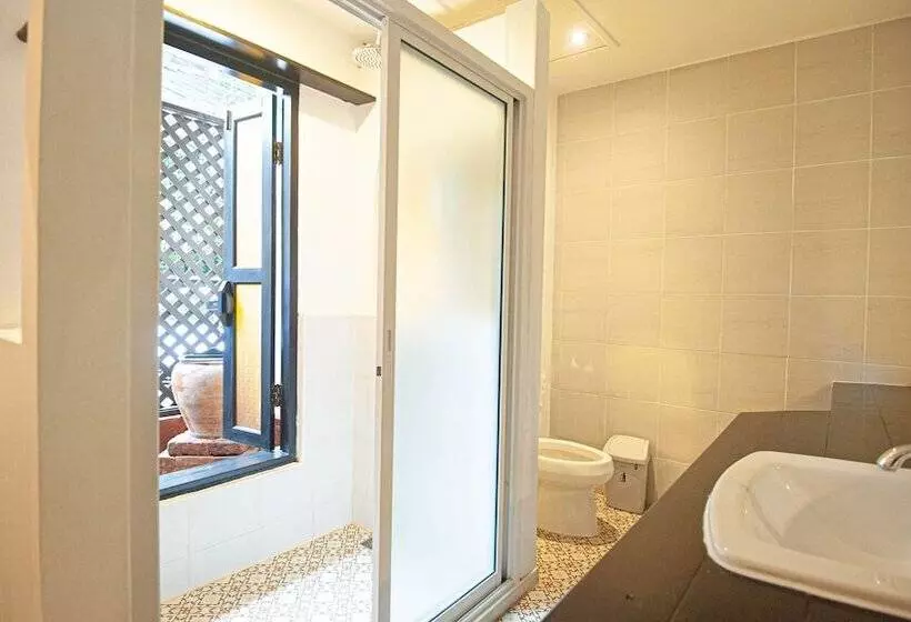 Fotos del hotel B2 Ayatana Premier Resort:  4