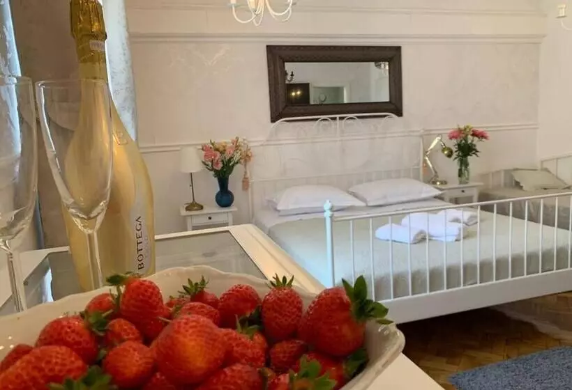 Fotos del hotel Mama's And Papa's Luxury Rooms:  22