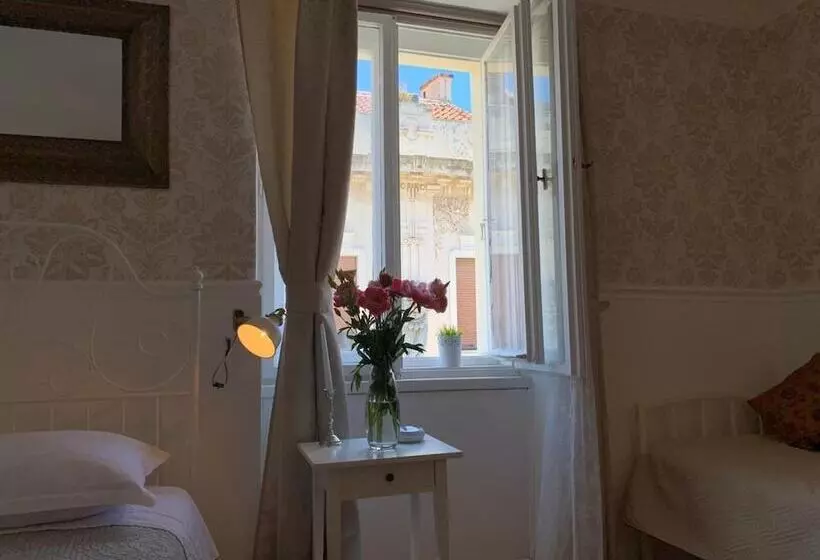 Fotos del hotel Mama's And Papa's Luxury Rooms:  7