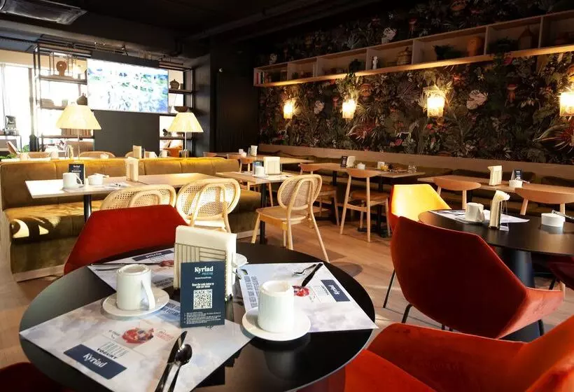 Fotos del hotel Kyriad Prestige Clermontferrand:  16