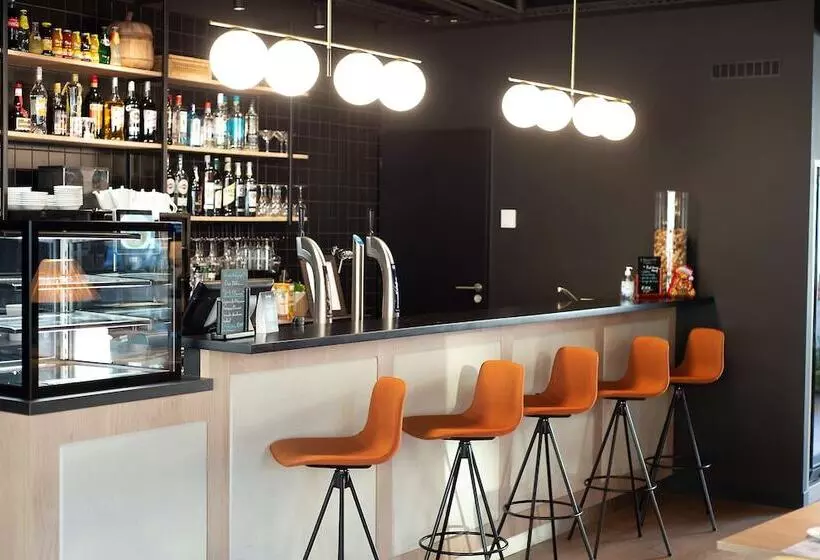 Fotos del hotel Kyriad Prestige Clermontferrand:  8