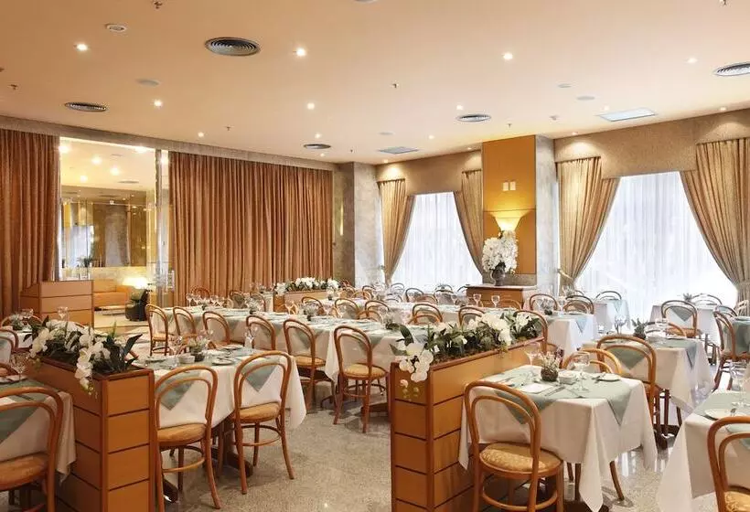 Fotos del hotel Windsor Astúrias:  11