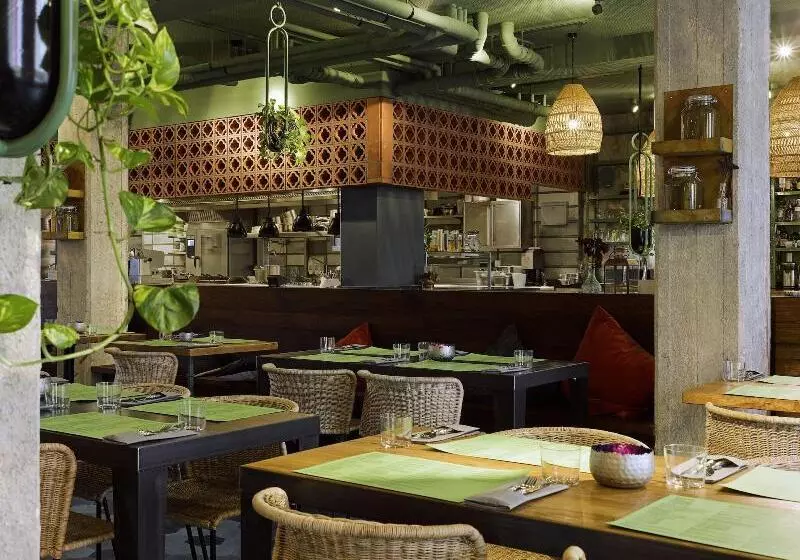 Fotos del hotel 25hours  The Trip:  11