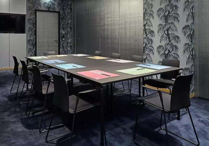 Fotos del hotel 25hours  The Trip:  13