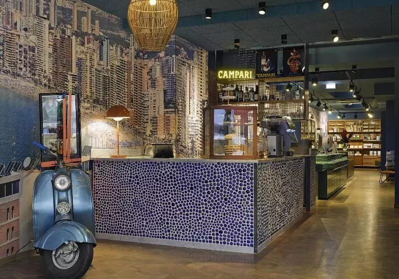 Fotos del hotel 25hours  The Trip:  12