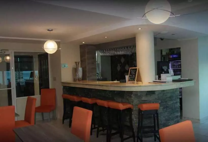 Fotos del hotel Bahia Suites:  12