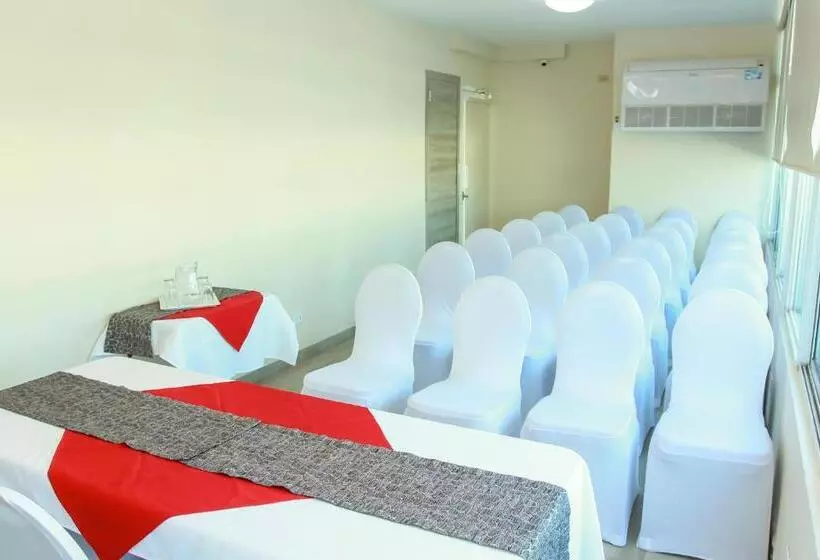 Fotos del hotel Bahia Suites:  13