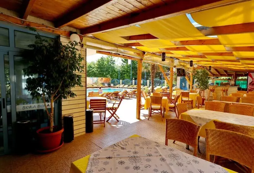 Fotos del hotel Bora Bora:  9