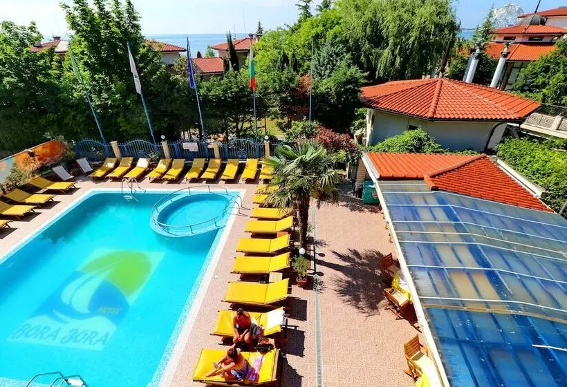 Fotos del hotel Bora Bora:  2