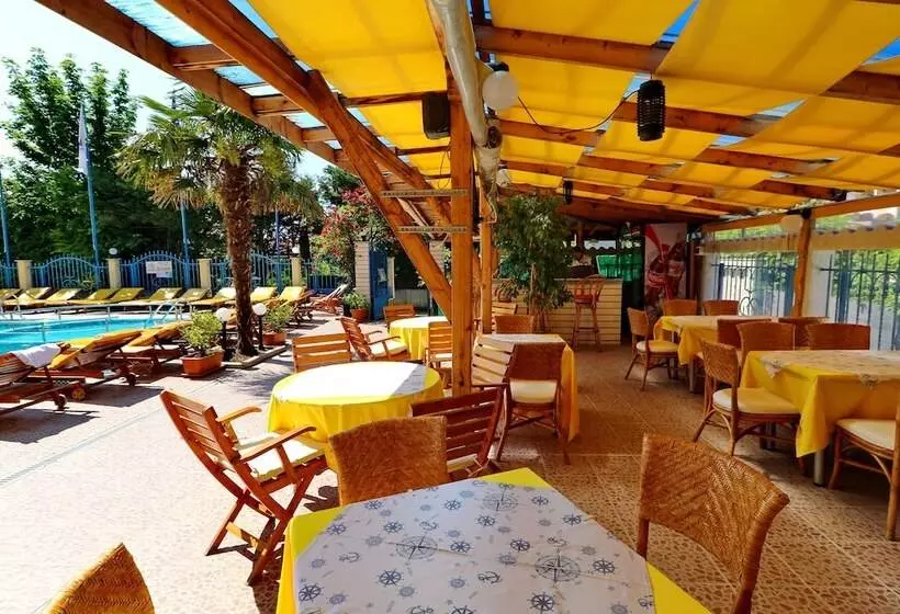 Fotos del hotel Bora Bora:  13