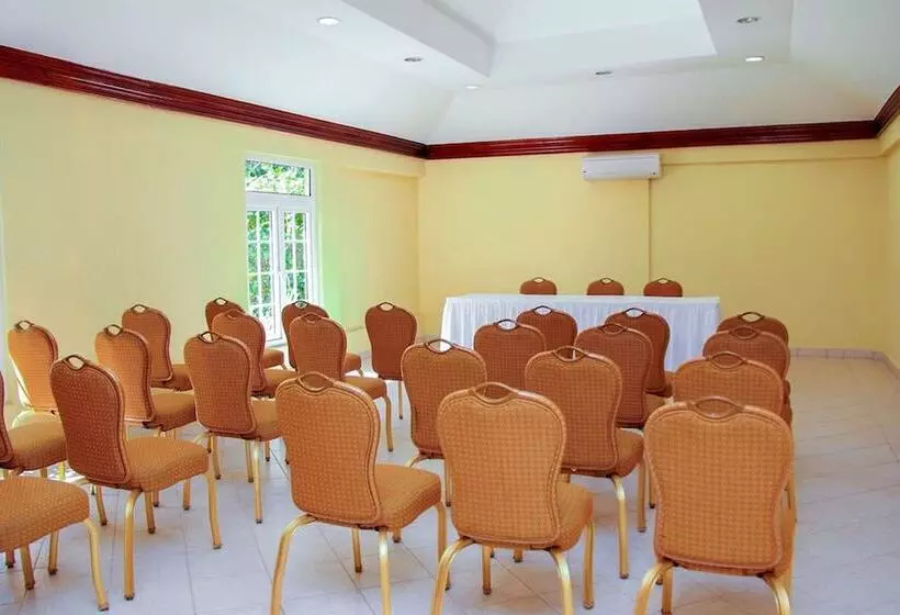 Fotos del hotel Rooms On The Beach Negril:  6