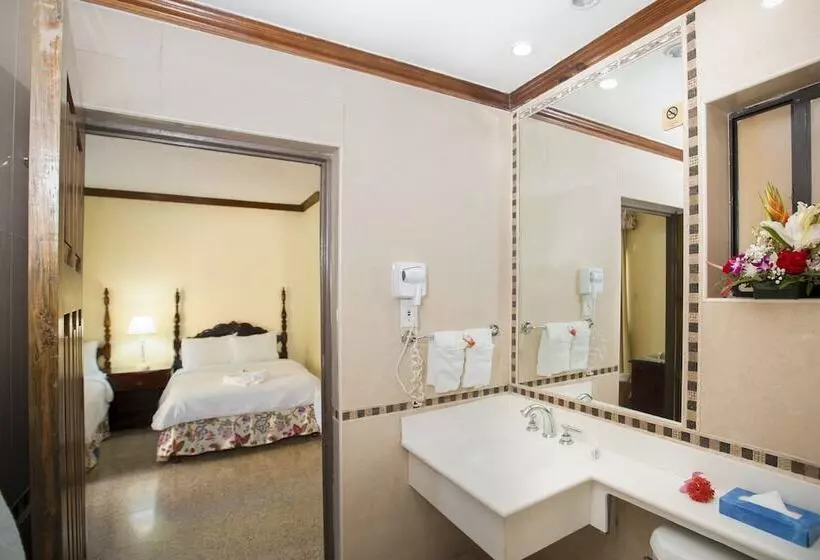 Fotos del hotel Rooms On The Beach Negril:  25