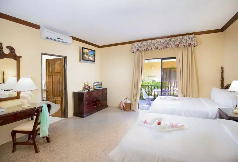 Fotos del hotel Rooms On The Beach Negril:  10