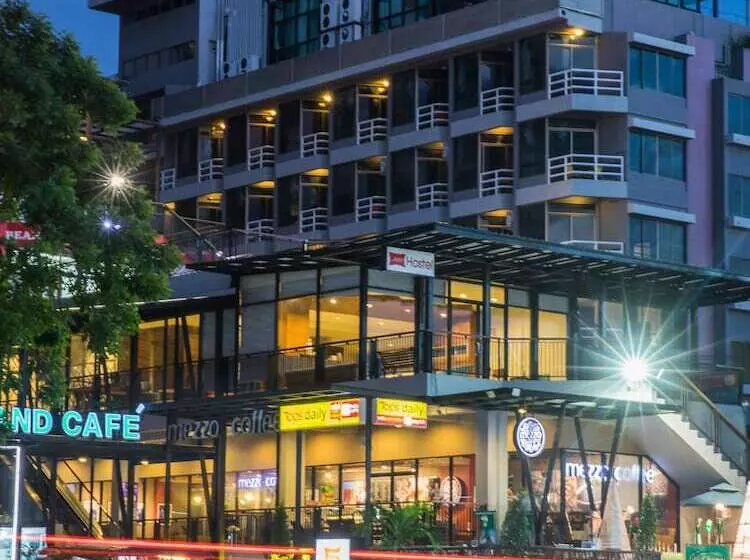 Sandalay Resort Pattaya