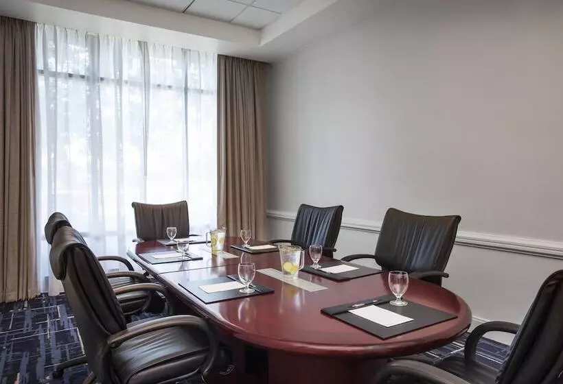 Fotos del hotel Sheraton Suites Philadelphia Airport:  5