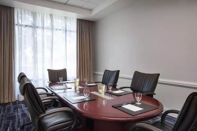 Fotos del hotel Sheraton Suites Philadelphia Airport:  19