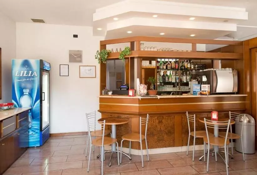 Fotos del hotel Hotel Crocenzi:  5