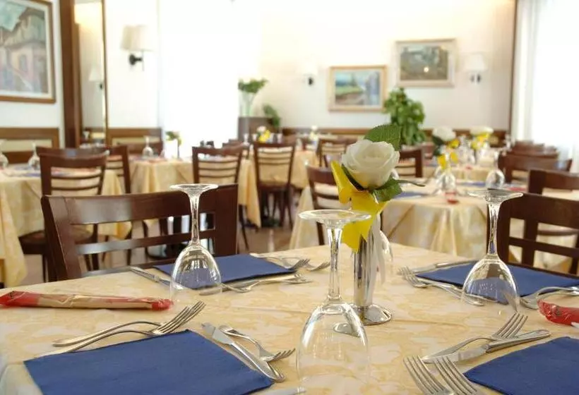 Fotos del hotel Hotel Crocenzi:  4