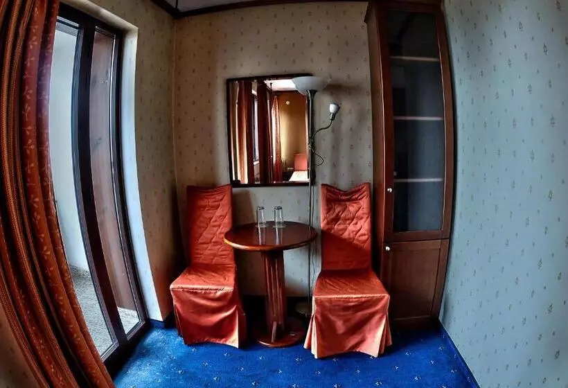 Fotos del hotel Hotel Friends:  15