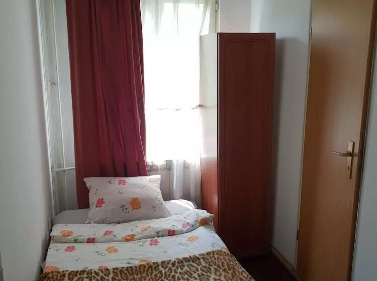 Fotos del hotel Hostel Gonzo:  7