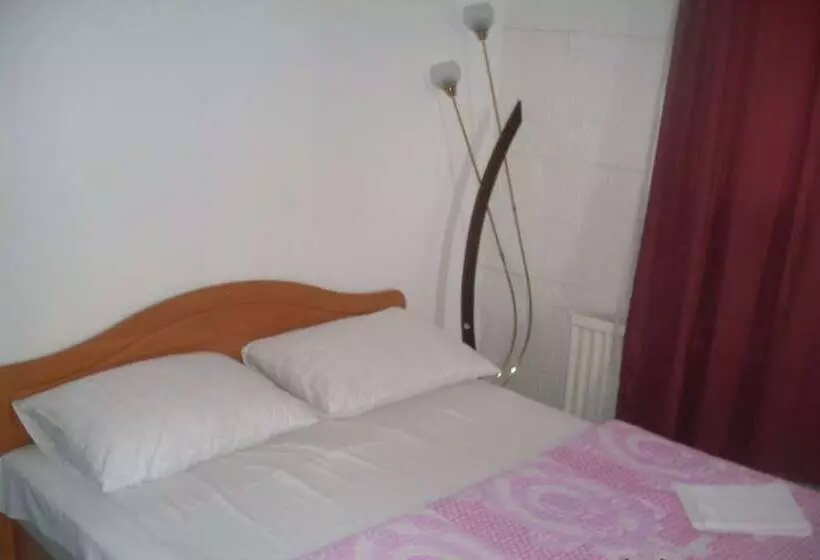 Fotos del hotel Hostel Gonzo:  6