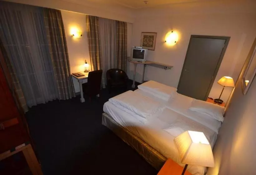 Fotos del hotel Malcot:  5