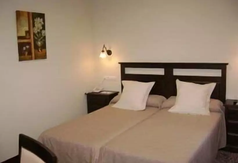 Fotos del hotel La Casona De Lazúrtegui:  10