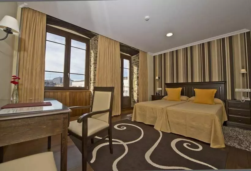 Fotos del hotel La Casona De Lazúrtegui:  5