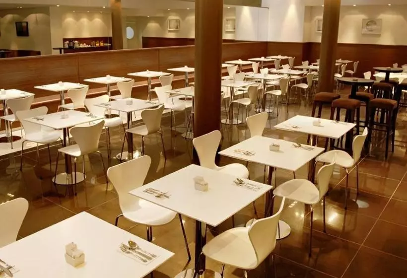 Fotos del hotel Dazzler By Wyndham Buenos Aires Maipu:  11