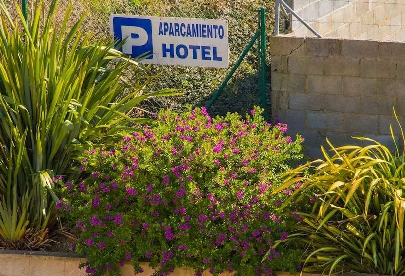 La Casona De Lazúrtegui