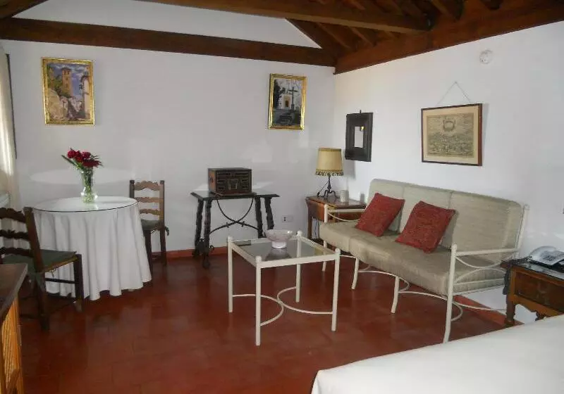 Fotos del hotel Santa Isabel La Real:  17